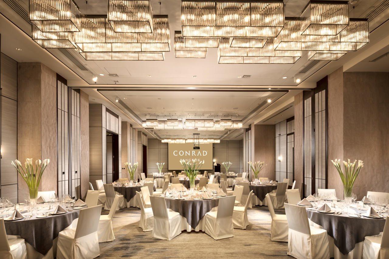 Doubletree By Hilton Bangkok Ploenchit Hotel Exterior foto