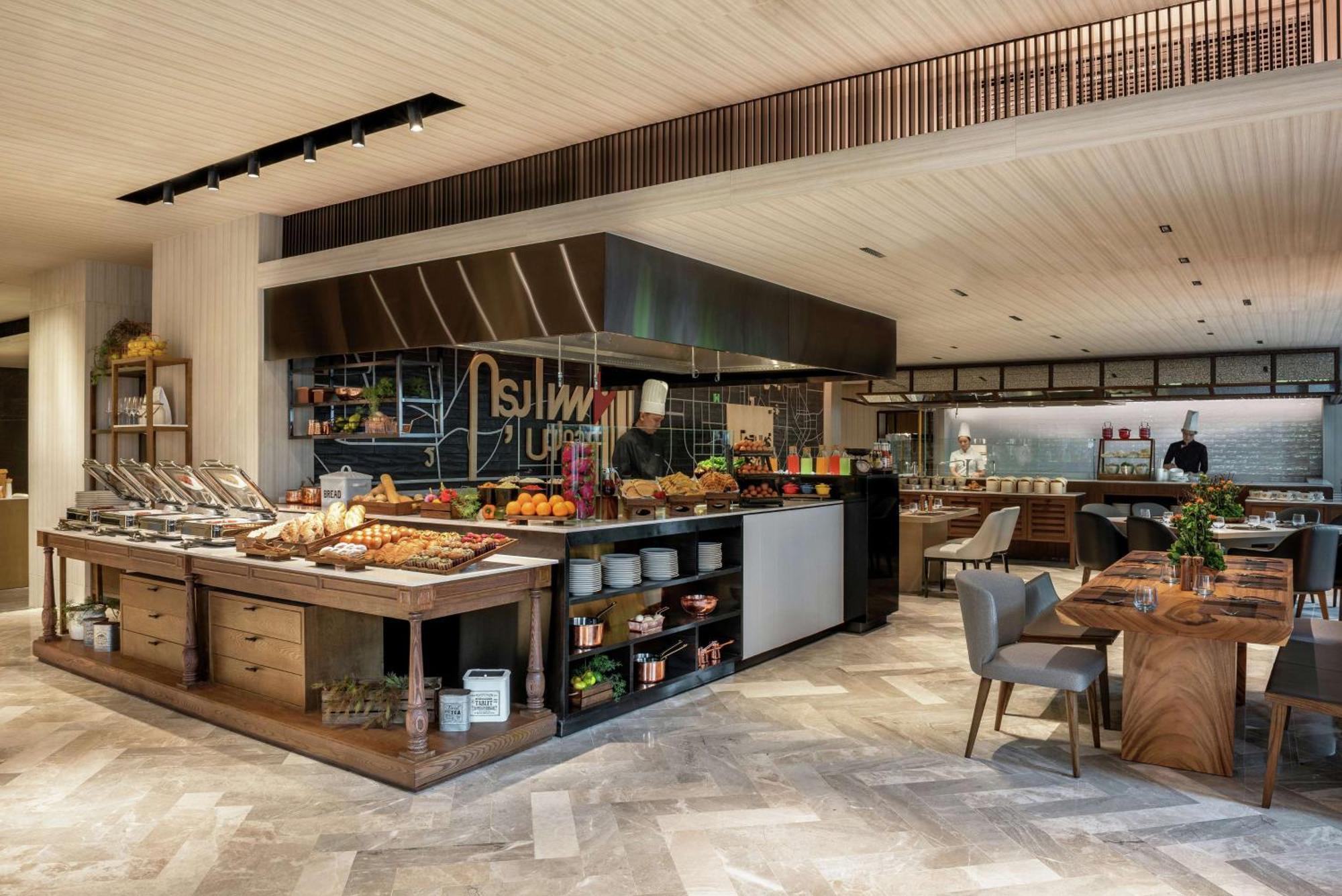 Doubletree By Hilton Bangkok Ploenchit Hotel Exterior foto